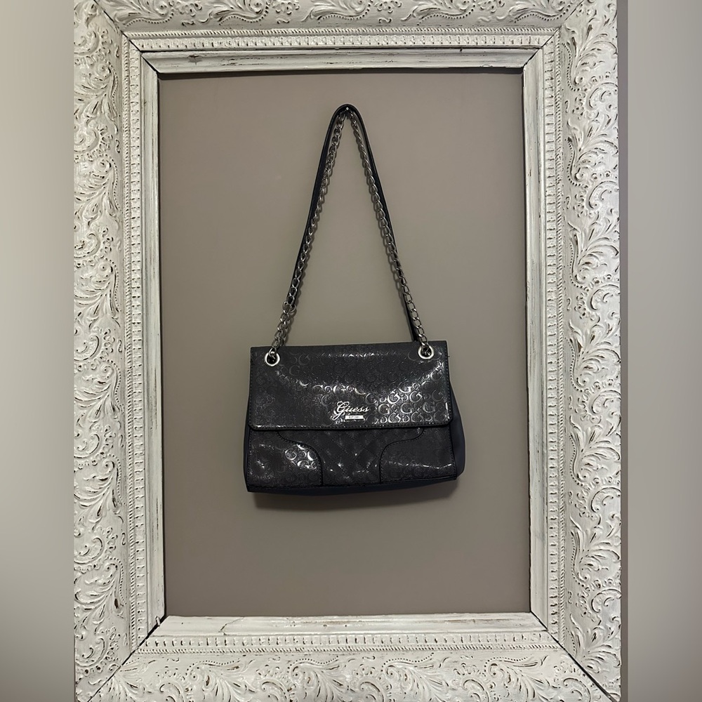 Grey Guess Crossbody Purse Bag. ❣️